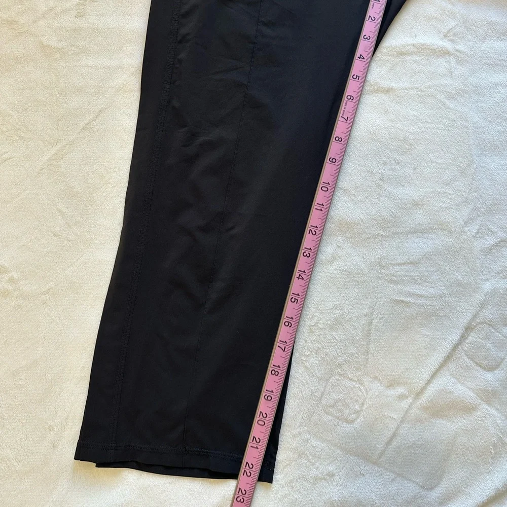 Lululemon | Wanderer Crop (Black) Size 6 EUC -Swift Ultra Light -Style # W6BA8S - Picture 6 of 12